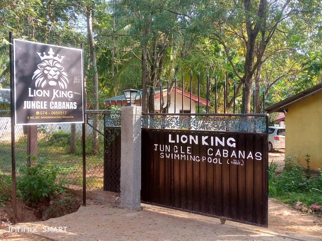 Lion King Jungle Cabanas Сігірія Екстер'єр фото